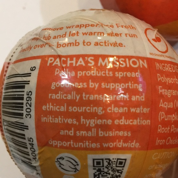 Bundle of five Pacha soap company froth bomb NWT - Picture 6 of 6